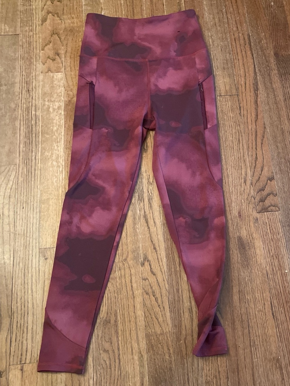 Women’s size medium Kay Unger High-Waist Burgundy Tie-Dye Leggings